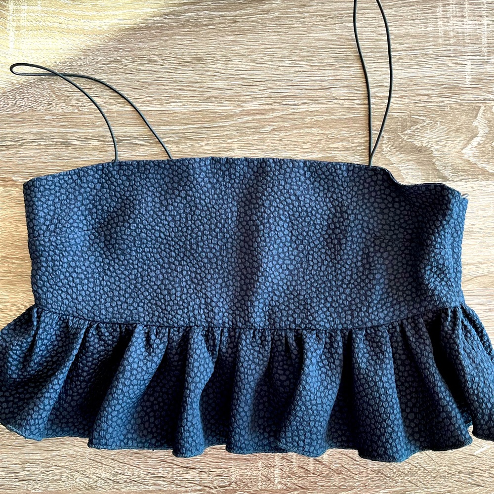 Lani the label Lillie crop peplum top NWOT